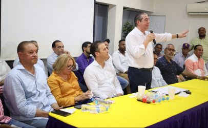 Javier dice el actual gobierno
impone medidas sin consenso Javier dice el actual gobierno
impone medidas sin consenso