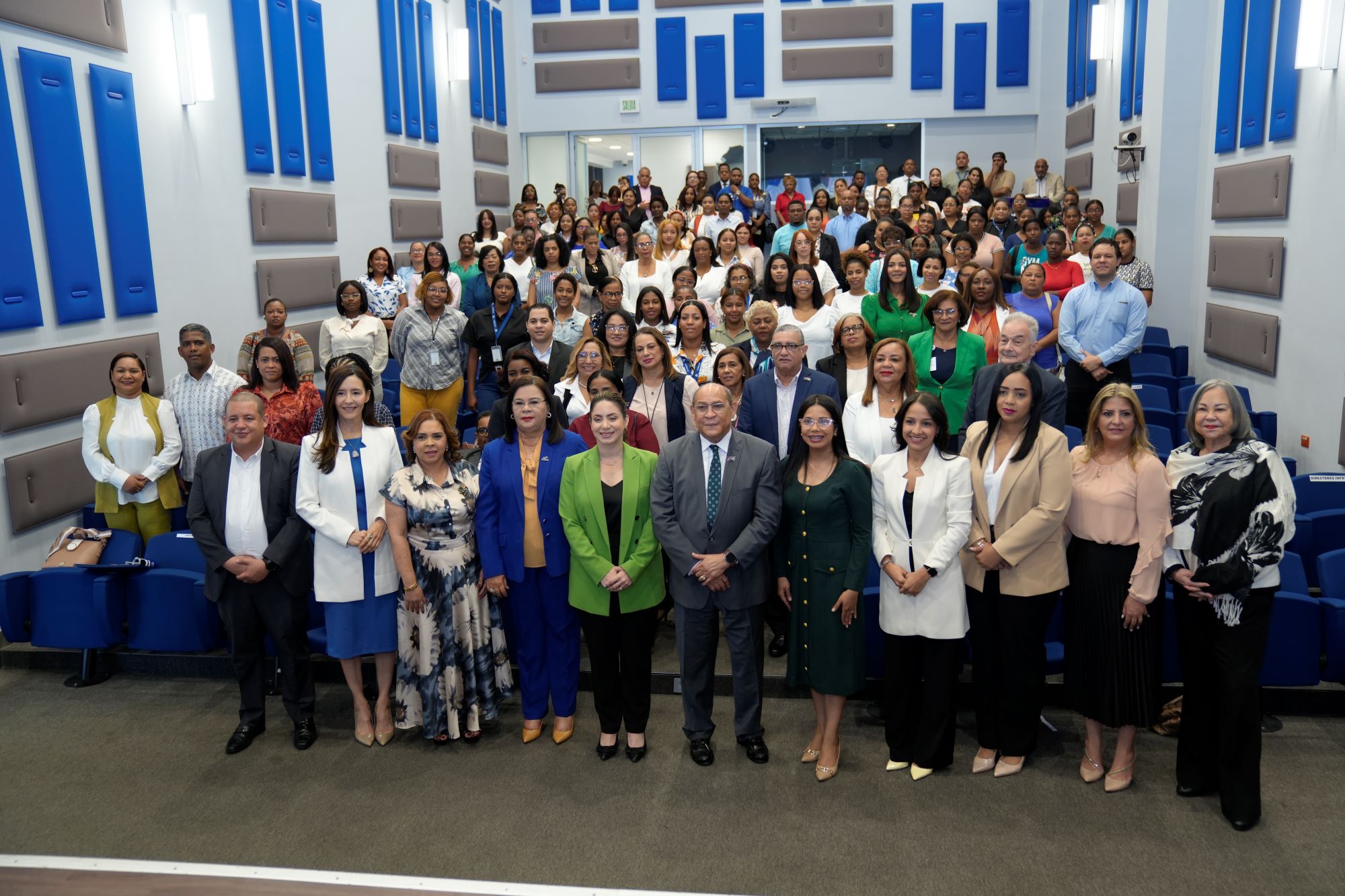 Formarán 80 mil dominicanos en carreras técnicas a partir de enero imagen