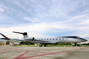 Exhiben el avión ejecutivo más moderno de la línea Gulfstream