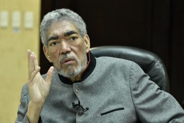 Ministro Mejia afirma RD tiene deuda millonaria con Venezuela