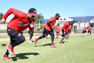 Leones del Escogido se preparan para campeonato beisbol de RD