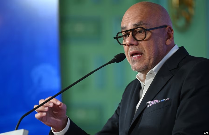 Afirma que han excarcelado 400 personas en Venezuela, no a 56