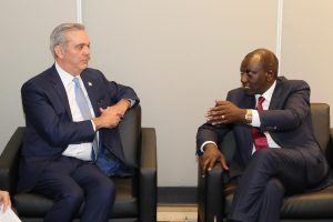 Presidentes Rep. Dominicana y Kenia tratan el tema de Haití