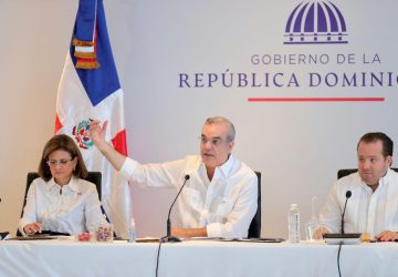 Presidente anuncia extensión de la UASD y otras obras para SDE