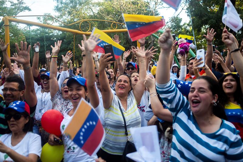 Venezolanos RD apoyan decisión firme ante Gobierno de Maduro imagen