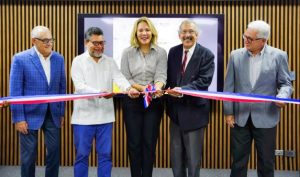 Cultura reinaugura sala y la biblioteca del Museo de Historia