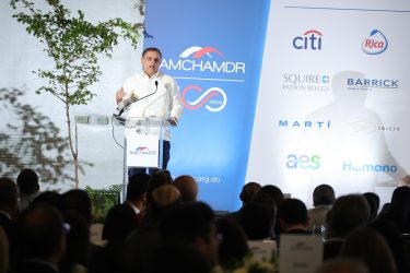 Ministro de Hacienda a favor de
reforma integral para desarrollo