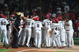 Leones, Aguilas y Estrellas ganan en beisbol dominicano