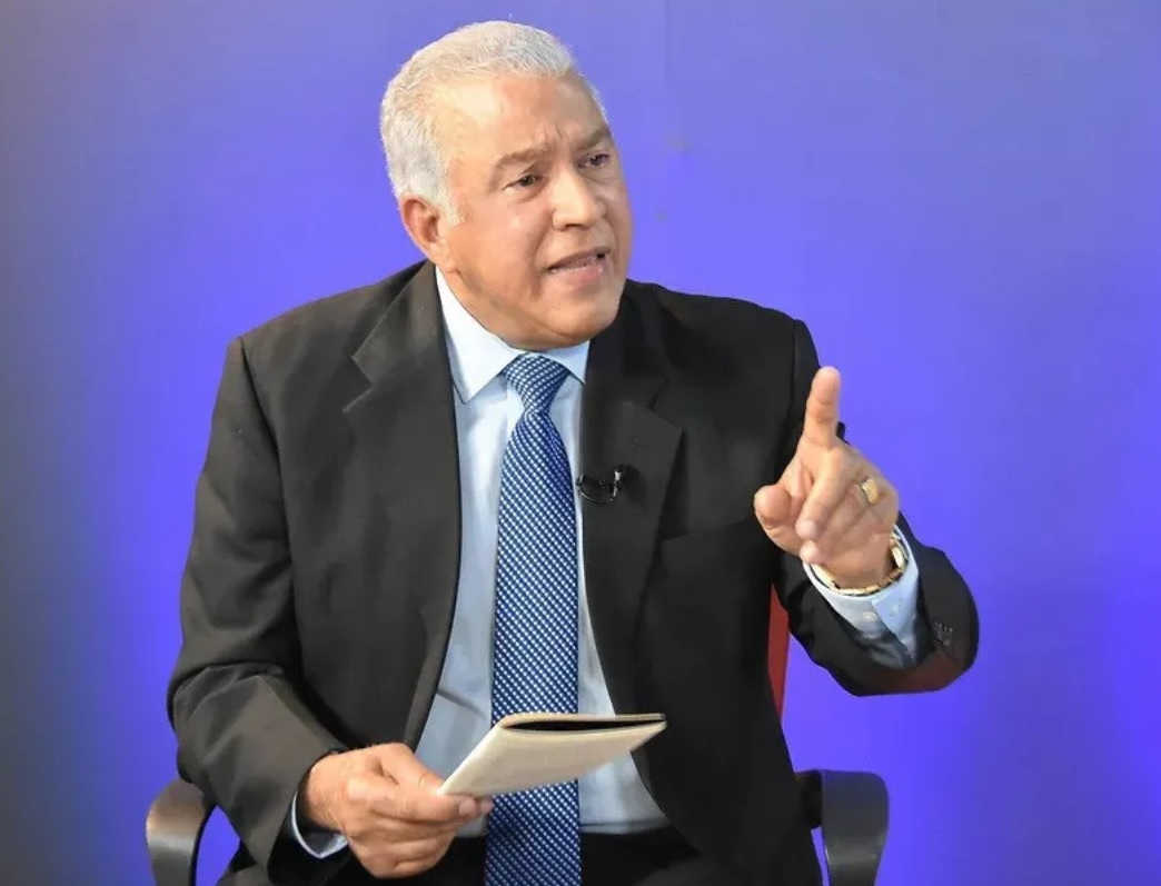 Bautista destaca importancia de consensuar la reforma fiscal imagen