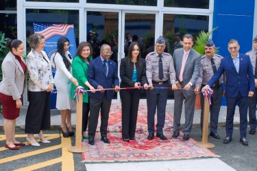 Dominicana inaugura centro de datos de la Policía con apoyo EU