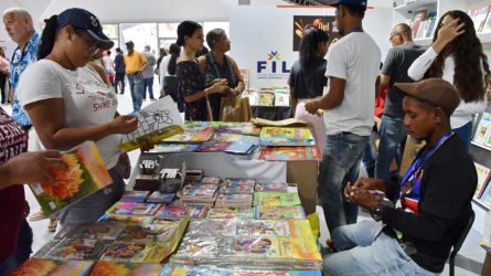 Escritores dominicanos exterior participarán en Feria del Libro