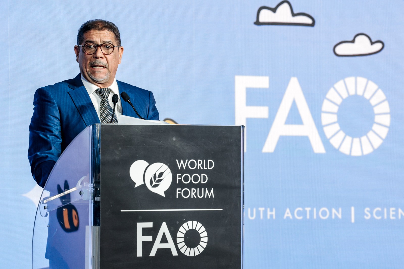 RD pide el mundo gaste menos en armas y más en alimentos imagen