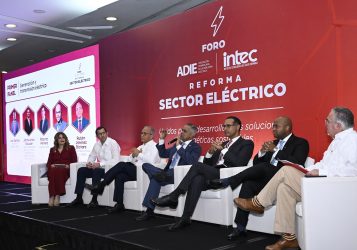 Gobierno anuncia inversión de US$450 mm en sector eléctrico