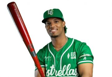 El cubano José Barrero regresa al béisbol dominicano con Estrellas