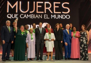 BHD entrega Premio “Mujeres que Cambian el Mundo”