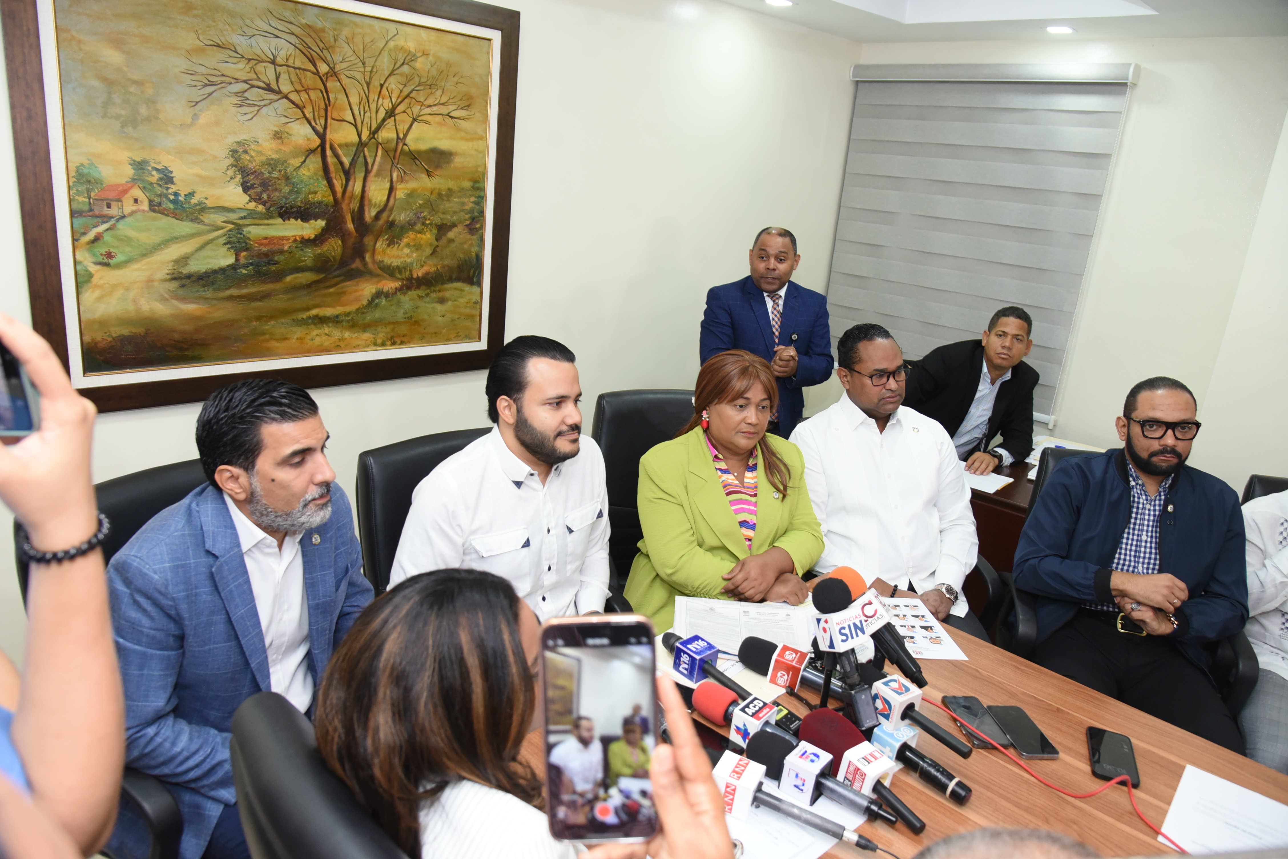 Convocan aspirantes Cámara de Cuentas en Dominicana imagen
