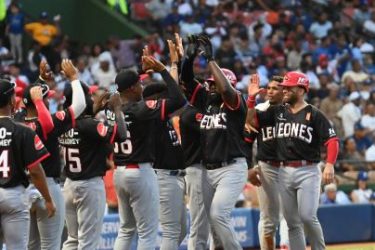 Pujols invicto 4-0 con Leones; Estrellas y Gigantes triunfan