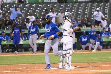 Licey obtiene cuarta victoria en torneo beisbol; Aguilas triunfan