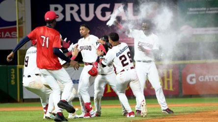 Escogido continúa invicto; Toros y Licey obtienen victorias