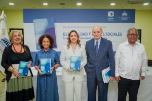 FLACSO y Supérate presentan libro de Carlos Julio Báez