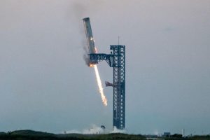 EEUU: SpaceX logró recapturar el propulsor su megacohete Starship