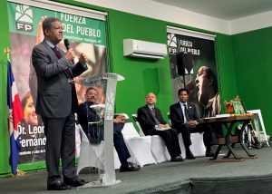 NY: Leonel presenta libro «Fuerza del Pueblo: Razón Histórica»