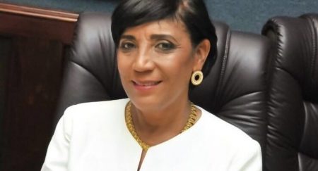 La Vega: Revocan renuncia de Custodio para que sea Alcaldesa La Vega: Revocan renuncia de Custodio para que sea Alcaldesa