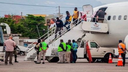 EEUU advierte a haitianos que no tendrá cambios migratorios