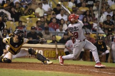 Aguilas vencen Leones y empatan en tercero; Estrellas a los Toros