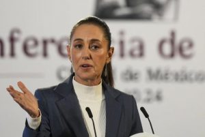 Presidenta de México advierte a Trump habrá un arancel por otro