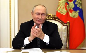 Putin felicita a Trump; lo describe como un «hombre valiente»