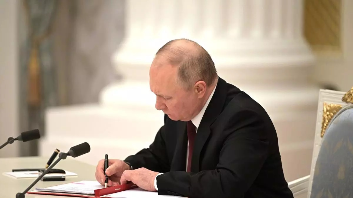 Putin muestra su disposición de usar el arsenal nuclear de Rusia imagen