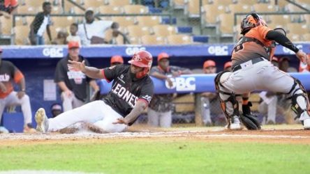 Aguilas, Leones y Gigantes ganan en el torneo beisbol dominicano