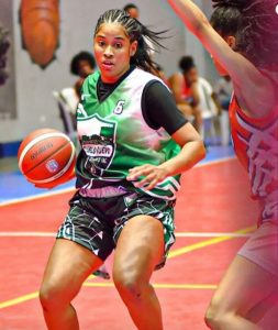 Aguilas y Pueblo Nuevo triunfan en basket interclubes femenino