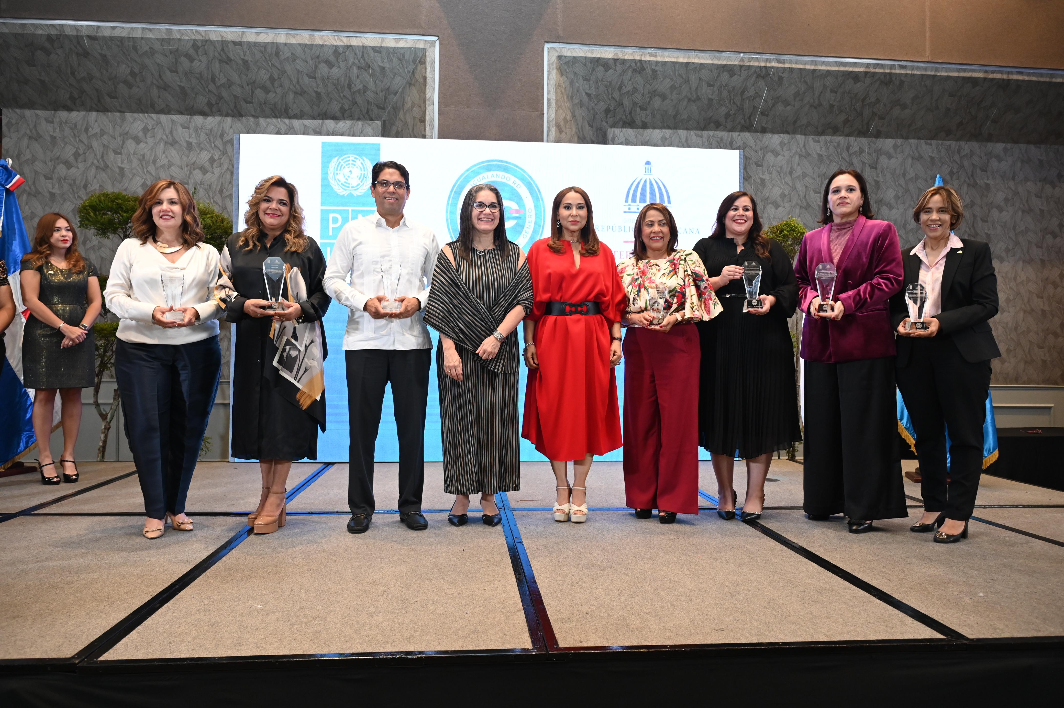 Ministerio de la Mujer y PNUD reconocen a empresas imagen