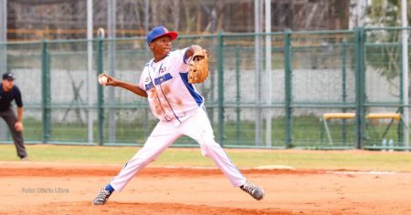 MLB suspende a un prospecto dominicano falsificó su edad