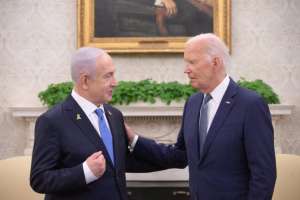 Biden califica de “escandalosa” orden arresto contra Netanyahu