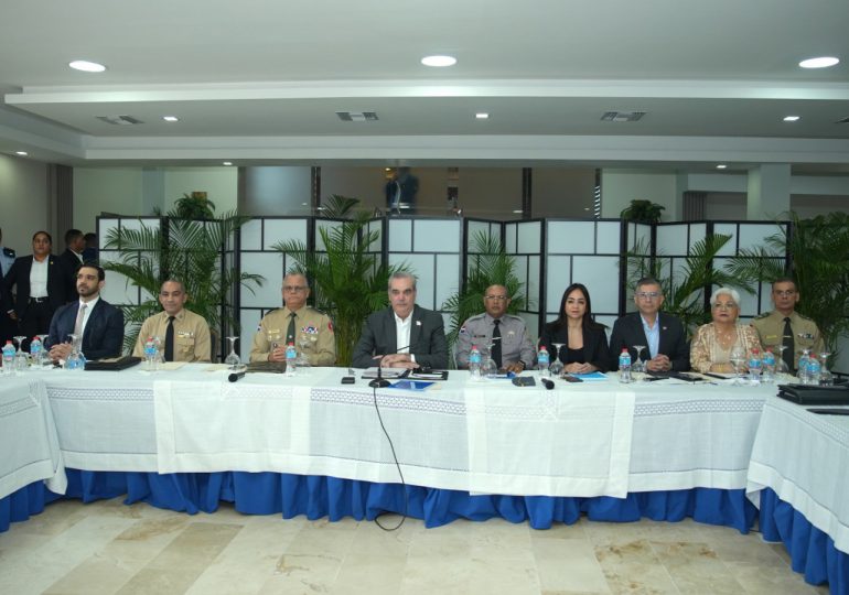 Advierte no tolerará delincuencia amenace a ningún policía en RD imagen