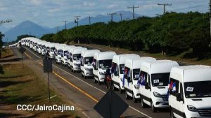 Nicaragua fortalece transporte con flota de microbuses chinos