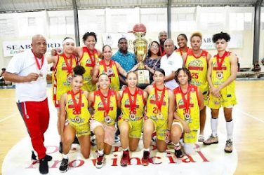 Águilas Guachupita se coronan campeonas basket femenino