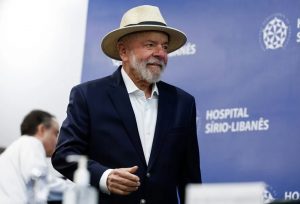 Lula recibe alta hospitalaria tras  ser sometido a cirugía en Brasil