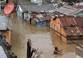 Inundaciones RD desplazan 7,000 personas y afectan 1,441 casas