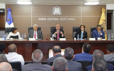 JCE consulta a partidos sobre la ratificación de sus funcionarios