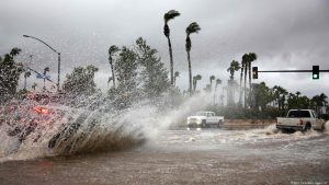 EEUU: Tormentas amenazan con inundaciones en la costa oeste