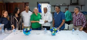 CEA entrega RD$16 millones a colonos azucareros en SPM