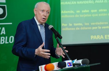 Fuerza del Pueblo exige auditen programas sociales oficiales