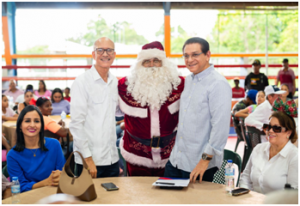 Senador lleva cenas navideñas a Navarrete y Villa González