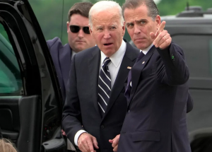 Biden recibe duras críticas tras indultar a su hijo Hunter Biden