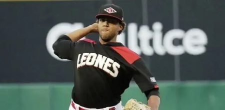 Toros envían Diógenes Almengó a los Leones por Michael Ynoa