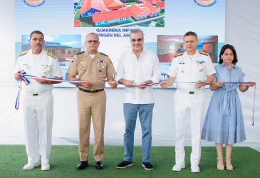 El Gobierno inaugura obras en   Sto. Domingo Este y Boca Chica